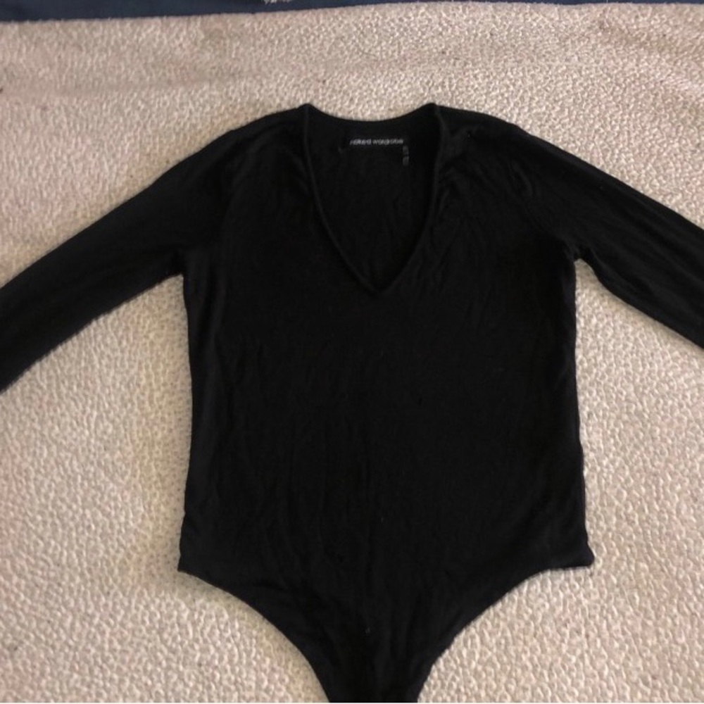 MAKE AN OFFER! NAKED WARDROBE V NECK BODYSUIT - Picture 2 of 5